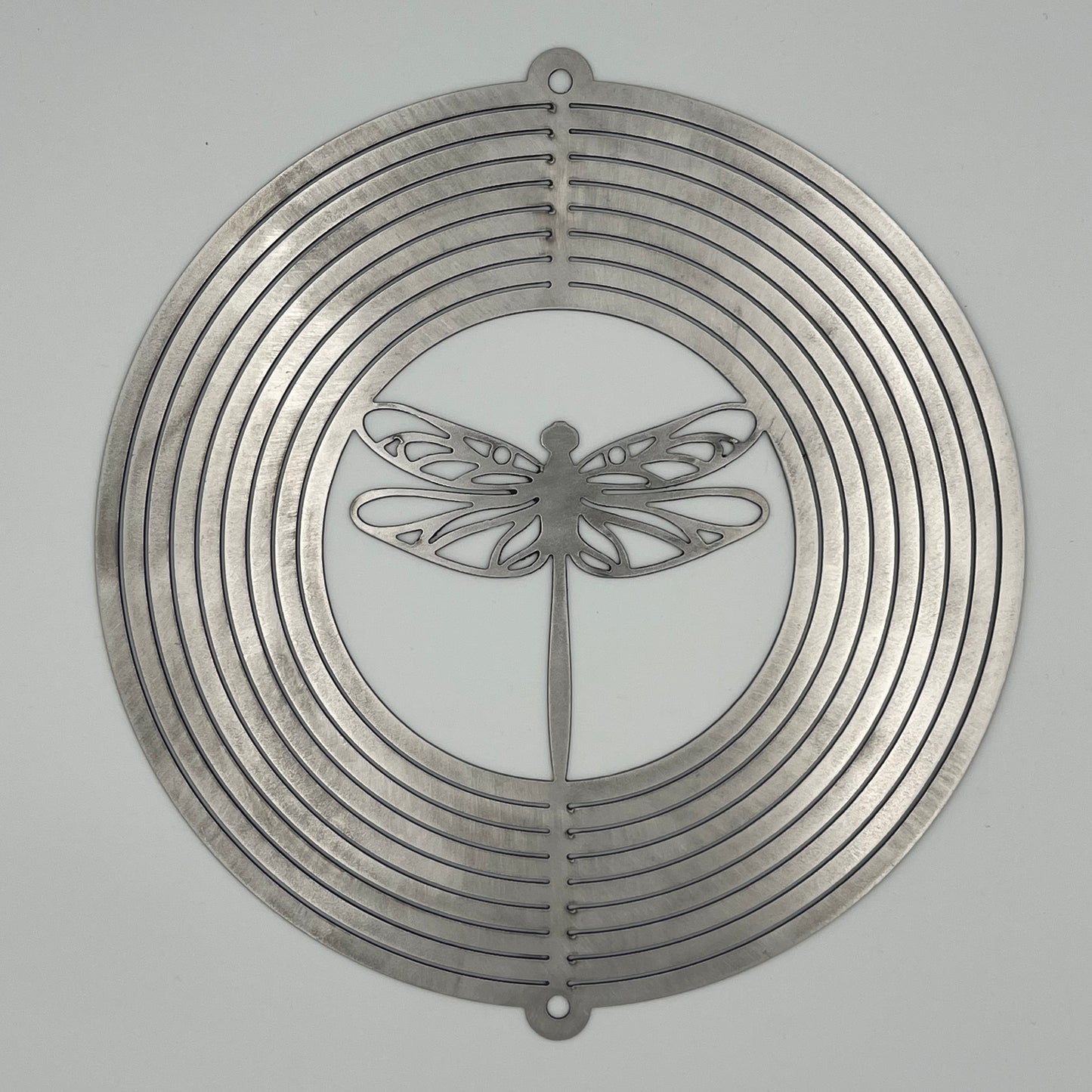 Wind Spinner Libelle – Kunst in Beweging