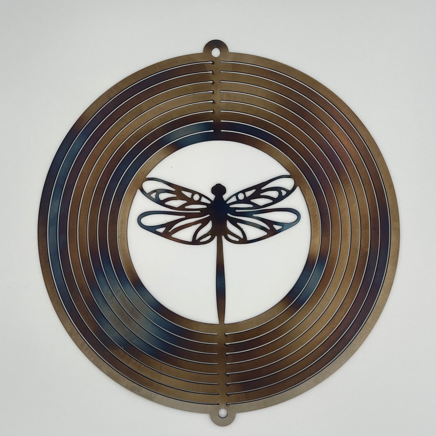 Wind Spinner Libelle – Kunst in Beweging